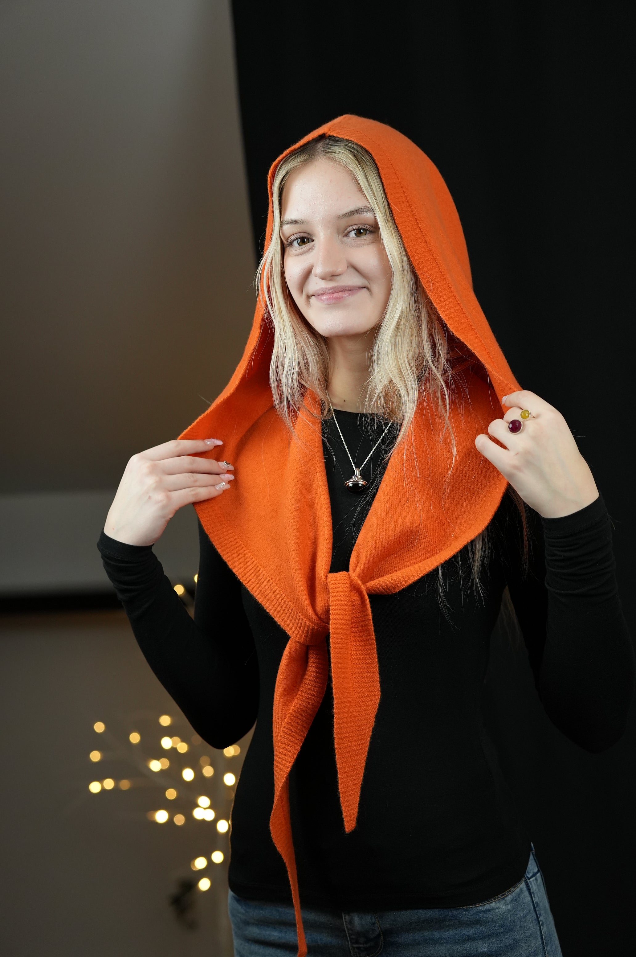 BoTT 24AW HOODED SCARF オレンジ　ゼブラ柄 100% Merino Sophie Hood Scarf, Extra Long and Featherlight